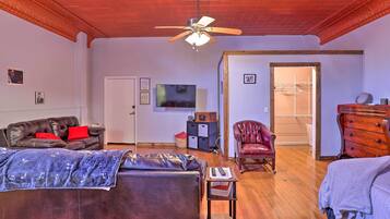 Apartment (0 Bedroom) | Interior