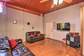 Apartment (0 Bedroom) | Interior - Upstate New York Studio Rental - Pet Friendly (Stanley)