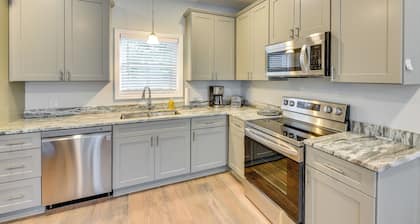 Walk to Old Town: Quiet Bluffton Vacation Rental