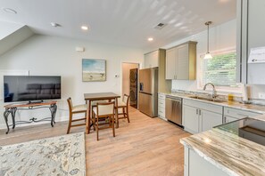 Apartment (1 Bedroom) | Interior