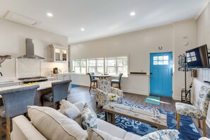 Interior - Peaceful Harvard Vacation Rental: 3 Mi to Town! (Chemung)