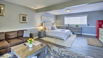 Apartment (0 Bedroom) | Interior