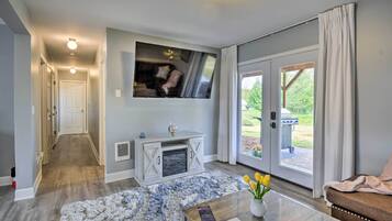 Apartment (0 Bedroom) | Interior