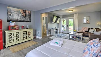 Apartment (0 Bedroom) | Interior