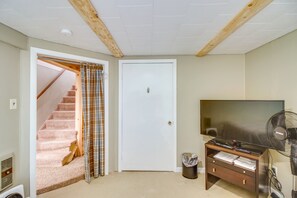 Interior - Charming Hoyt Lakes Home w/ Sauna & Fire Pit (Hoyt Lakes)