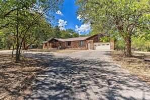House (4 Bedrooms) | Interior - Lovely 'anna Fink House' w/ Patio & Fire Pit (Atoka)