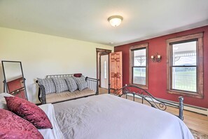 House (4 Bedrooms) | Interior - Mtn View + Group Ready: Conifer Home on 100 Acres! (Conifer)