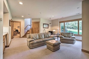 House (4 Bedrooms) | Interior - Tranquil Lake Elmo Farmhouse: Hiking Nearby! (Lake Elmo)