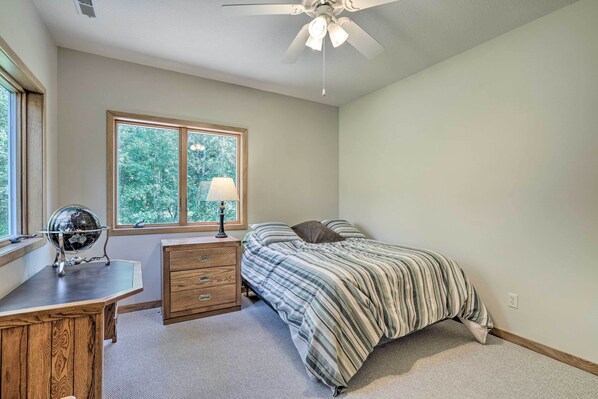 House (4 Bedrooms) | Interior - Tranquil Lake Elmo Farmhouse: Hiking Nearby! (Lake Elmo)