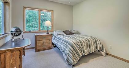 Tranquil Lake Elmo Farmhouse: Hiking Nearby!