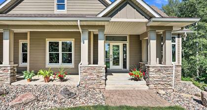 Tranquil Lake Elmo Farmhouse: Hiking Nearby!