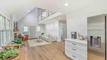 Cottage (2 Bedrooms) | Interior