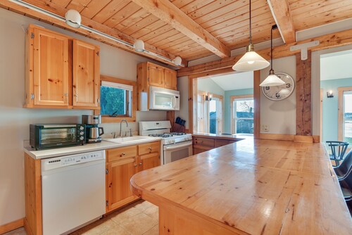 Oceanside Bass Harbor Home w/ Peaceful Deck!