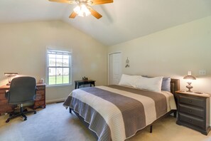 House (3 Bedrooms) | Interior - Laptop-friendly Elkton Home w/ Central A/c! (Elkton)