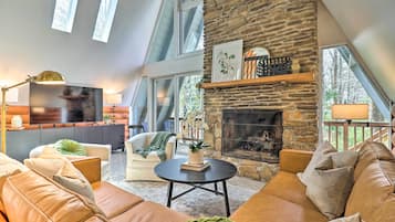 House (4 Bedrooms) | Front of property