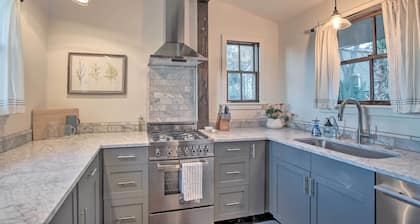 Charming Family Cottage Close to San Antonio