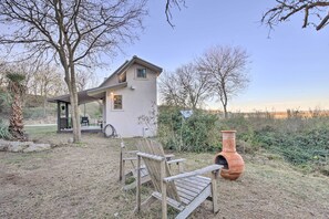 Interior - Charming Family Cottage Close to San Antonio (Castroville)