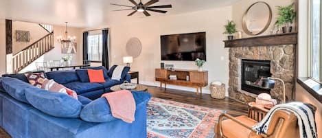 House (4 Bedrooms) | Front of property