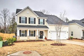 House (6 Bedrooms) | Interior