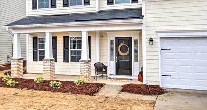 Chapin Vacation Rental ~ 11 Mi to Lake!