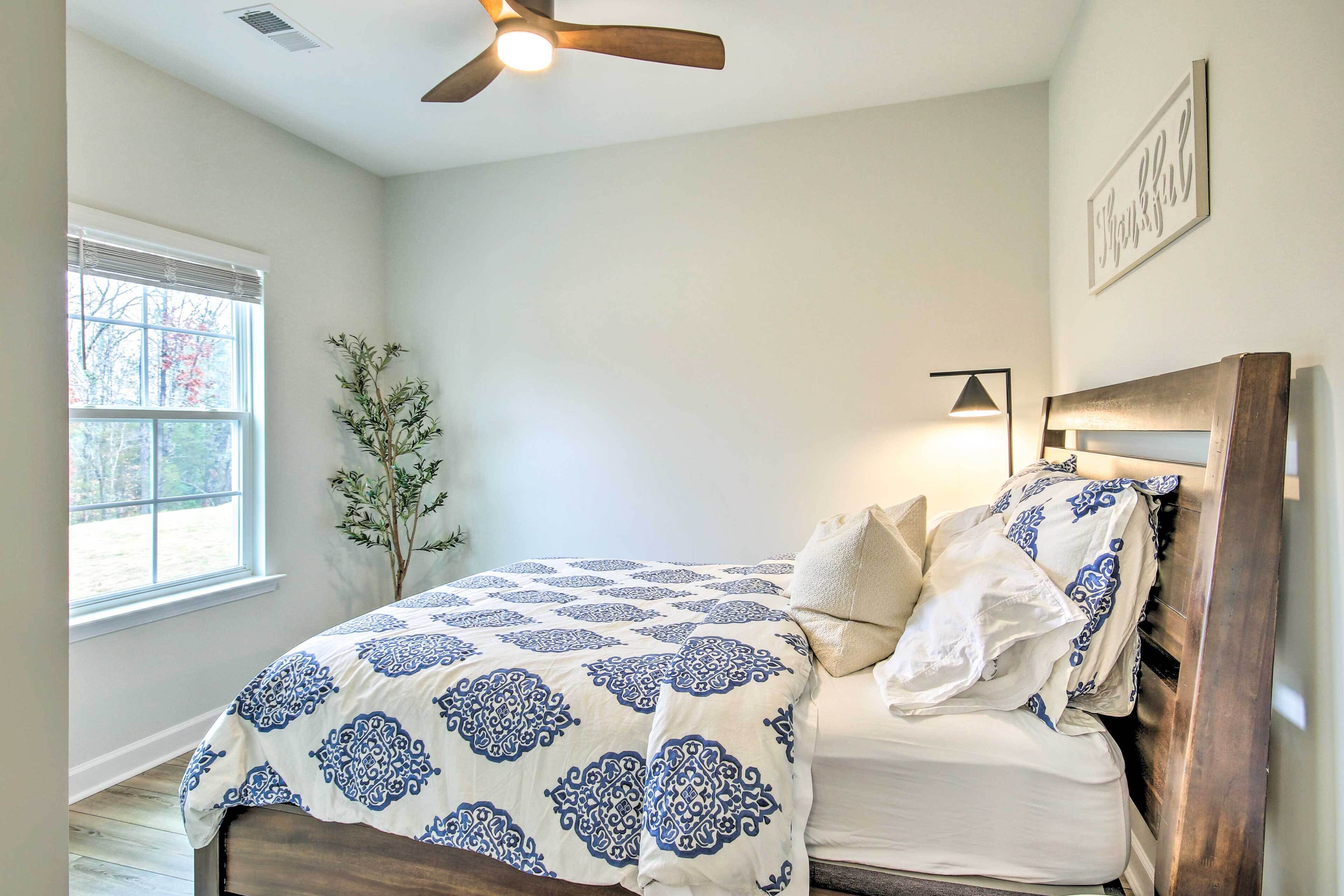 House (6 Bedrooms) | Interior