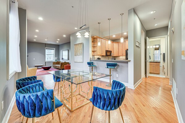 Apartment (2 Bedrooms) | Front of property