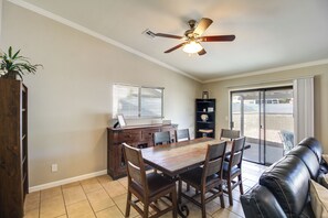 Interior - Tuscon Vacation Rental < 1 Mi to Golf Course! (Tucson)