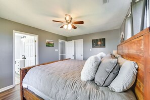 House (5 Bedrooms) | Interior