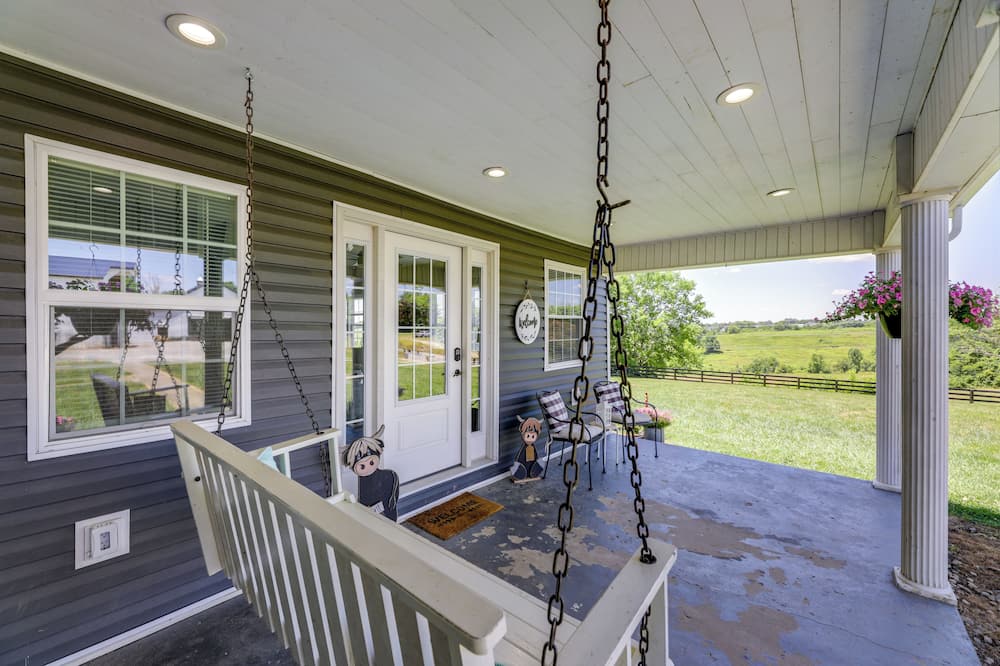 Quiet Kentucky Vacation Rental w/ Fire Pit - Abigail, KY