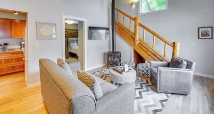 Ketchum Mountain Retreat: Central Location!