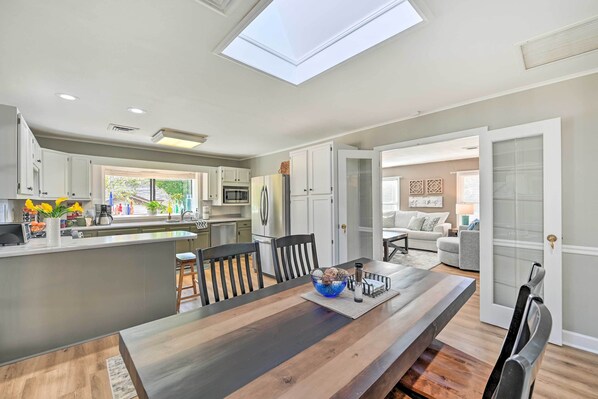 Dining - High Point Vacation Rental Near University! (High Point)