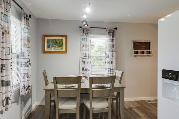 House (2 Bedrooms) | Interior