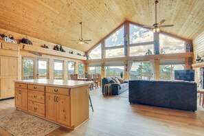 House (3 Bedrooms) | Interior - Pet-friendly Cabin < 1 Mi to Panguitch Lake! (Panguitch)