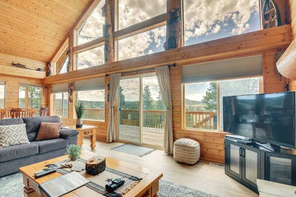 House (3 Bedrooms) | Interior - Pet-friendly Cabin < 1 Mi to Panguitch Lake! (Panguitch)