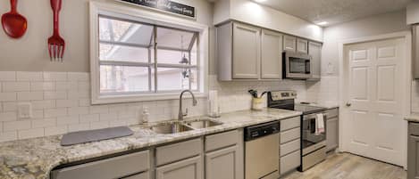 Rumah (2 Bedrooms) | Interior