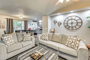 House (2 Bedrooms) | Interior