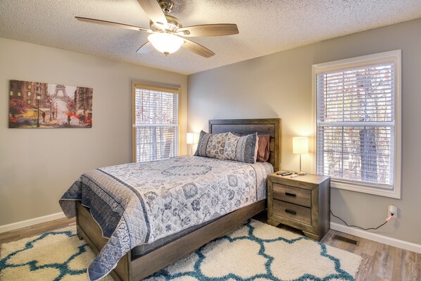 House (2 Bedrooms) | Interior