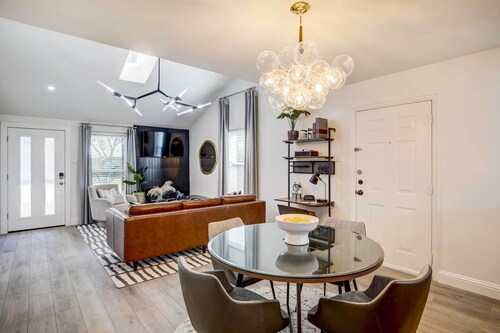 Stylish Allen Home Near Watters Creek Village