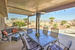 Outdoor dining - 2 Mi to Lake Havasu: Peaceful Home w/ Pool & Views (Lake Havasu City)