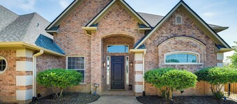 Lakefront Little Elm Home w/ Private Pool!