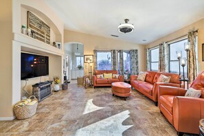 House (2 Bedrooms) | Interior