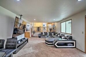 Interior - Auburn Home ~ 6 Mi to Saltwater State Park (Auburn)