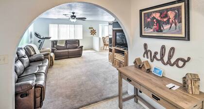 Quaint Bullhead City Getaway ~ 2 Mi to River!