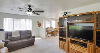 Quaint Bullhead City Getaway ~ 2 Mi to River!