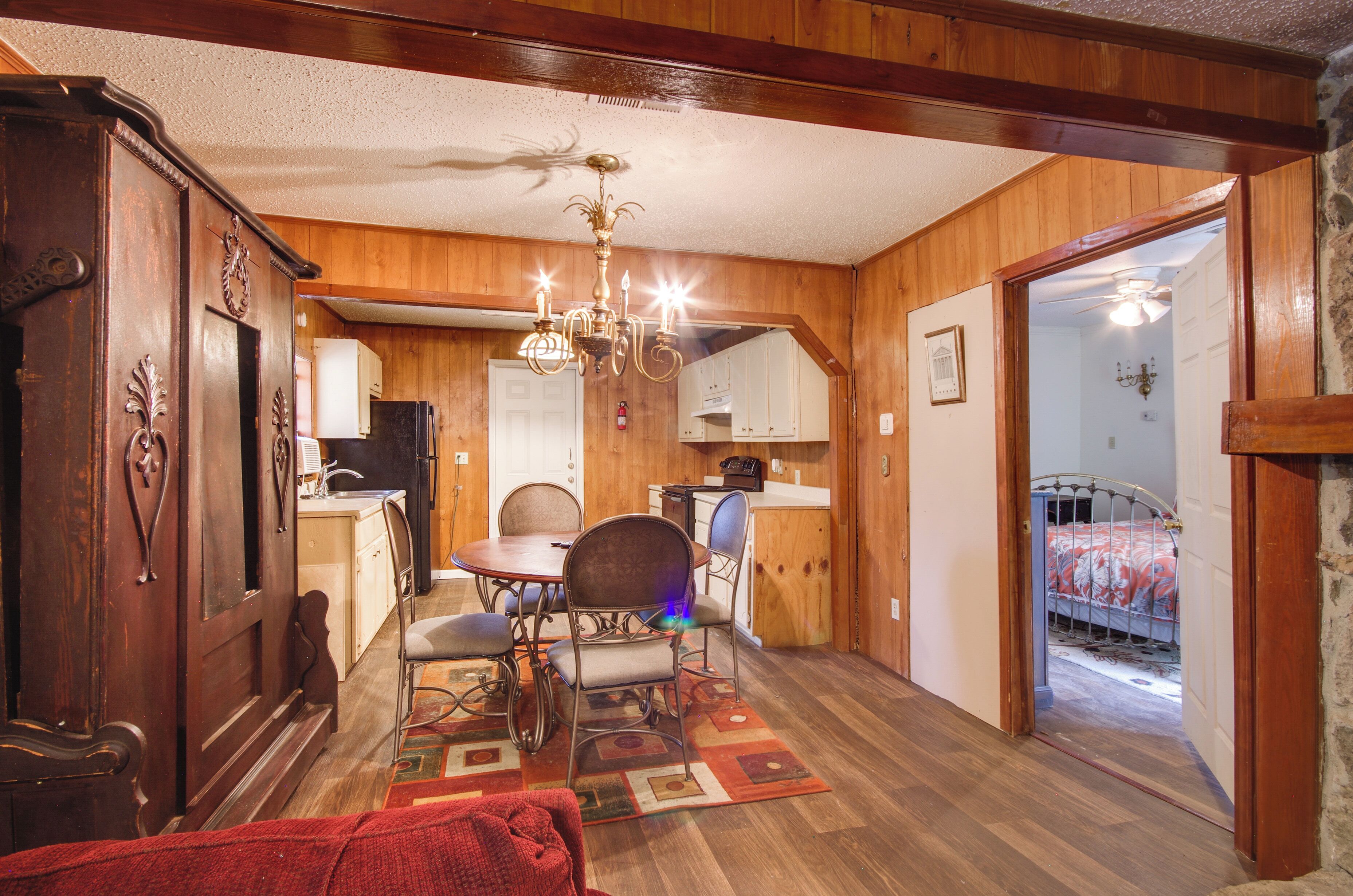 House (2 Bedrooms) | Interior