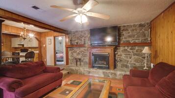 Rumah (2 Bedrooms) | Interior