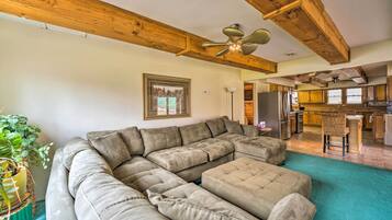 Cottage (3 Bedrooms) | Interior