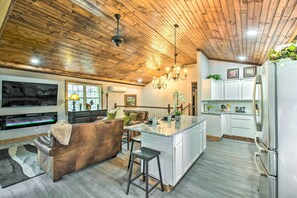 House (4 Bedrooms) | Interior - Otto Home w/ Fire Pit, Tree House & Hot Tub! (Otto)