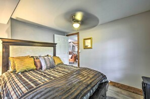 House (4 Bedrooms) | Interior - Otto Home w/ Fire Pit, Tree House & Hot Tub! (Otto)