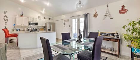 Hús (3 Bedrooms) | Að innan